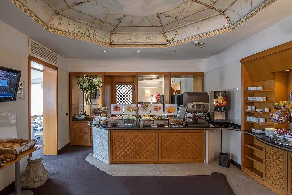 Restaurant, Tritone, Rome