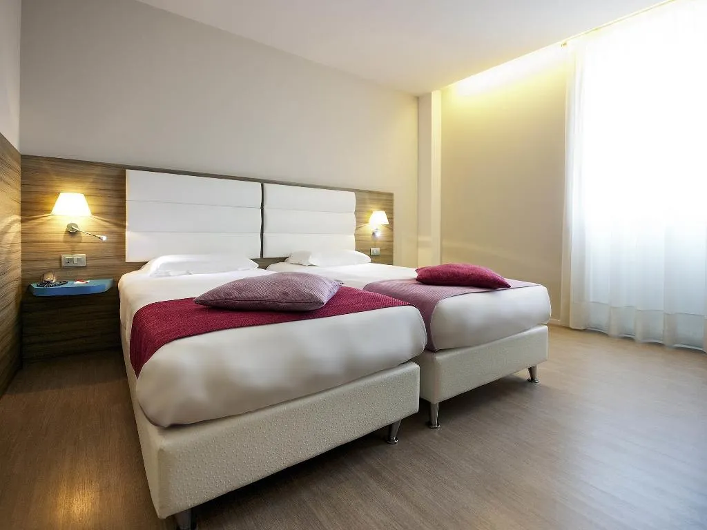 TWIN STANDARD Room, Mercure Venezia Marghera, Venice