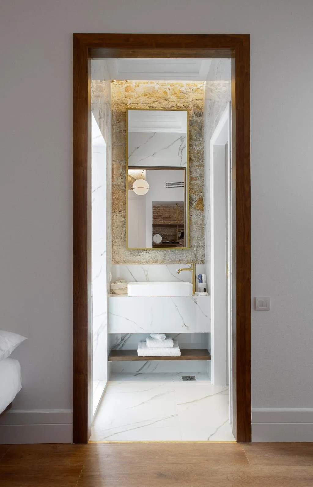 JUNIOR SUITE CITY VIEW Room, La Divina, Athens