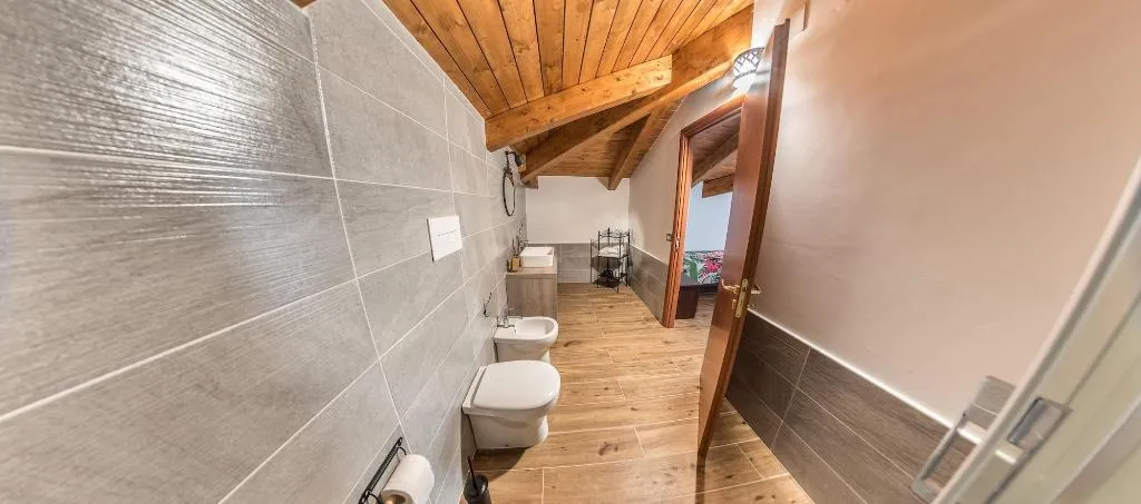 Room, La Mortella, Naples