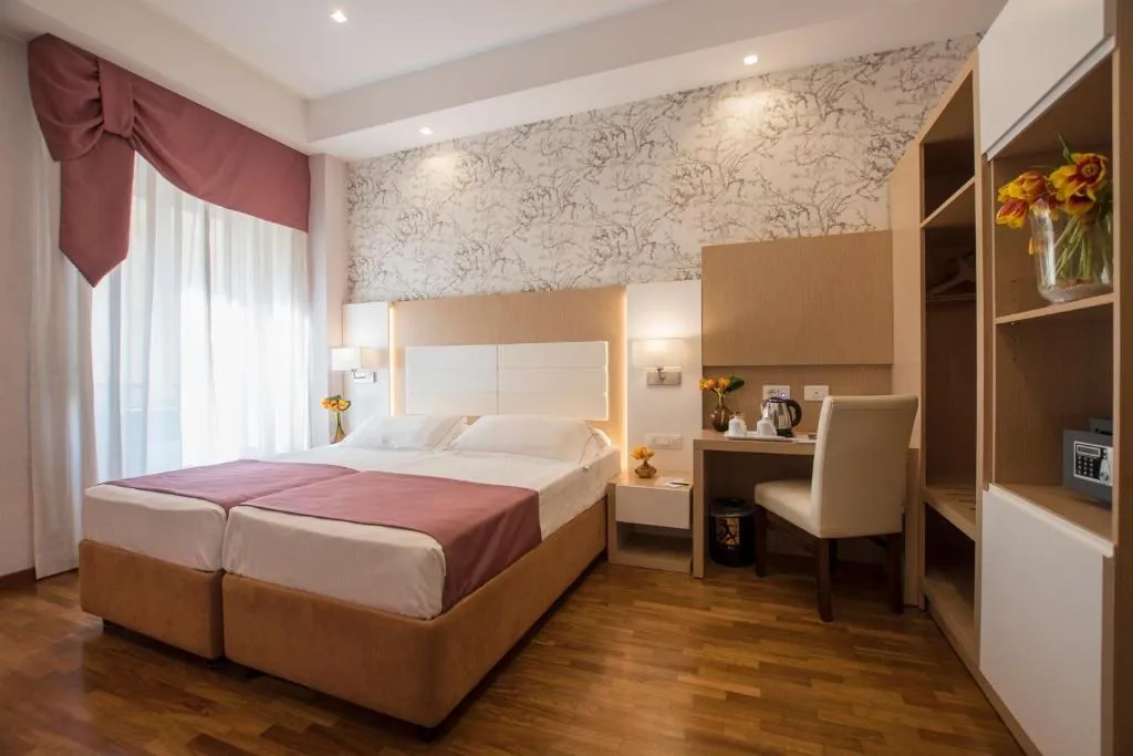 Room, Diana Roof Garden, Rome
