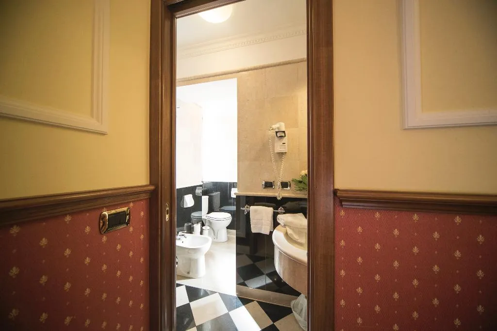 Room, Donatello, Rome