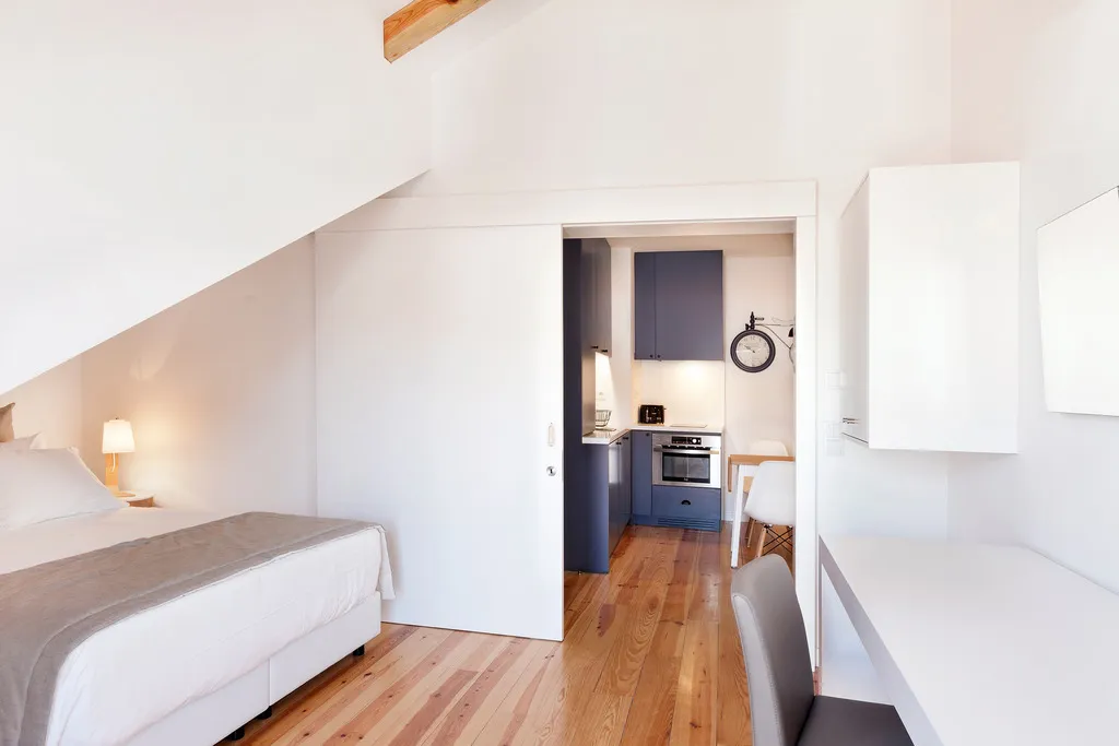 STUDIO STANDARD Room, Hello Lisbon São Bento Valley Apartments, Lisbon