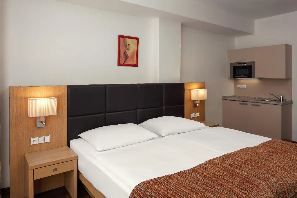 STUDIO WITH KITCHENETTE Room, Ankora, Prague