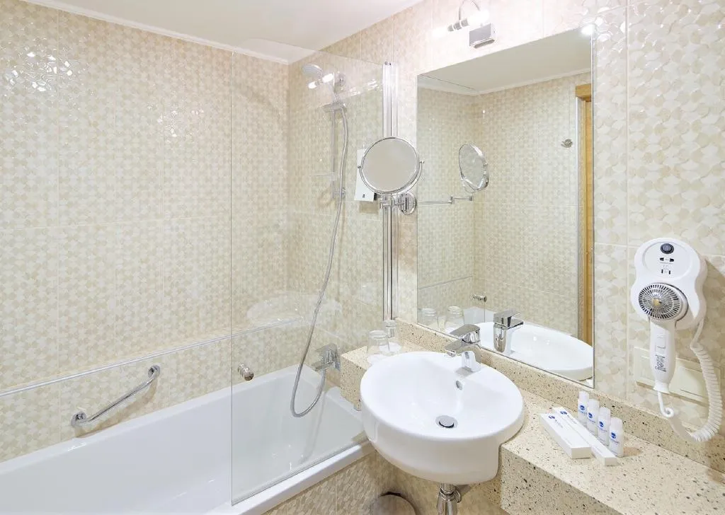 SUITE STANDARD Room, Wellton Riga Hotel & Spa, Riga