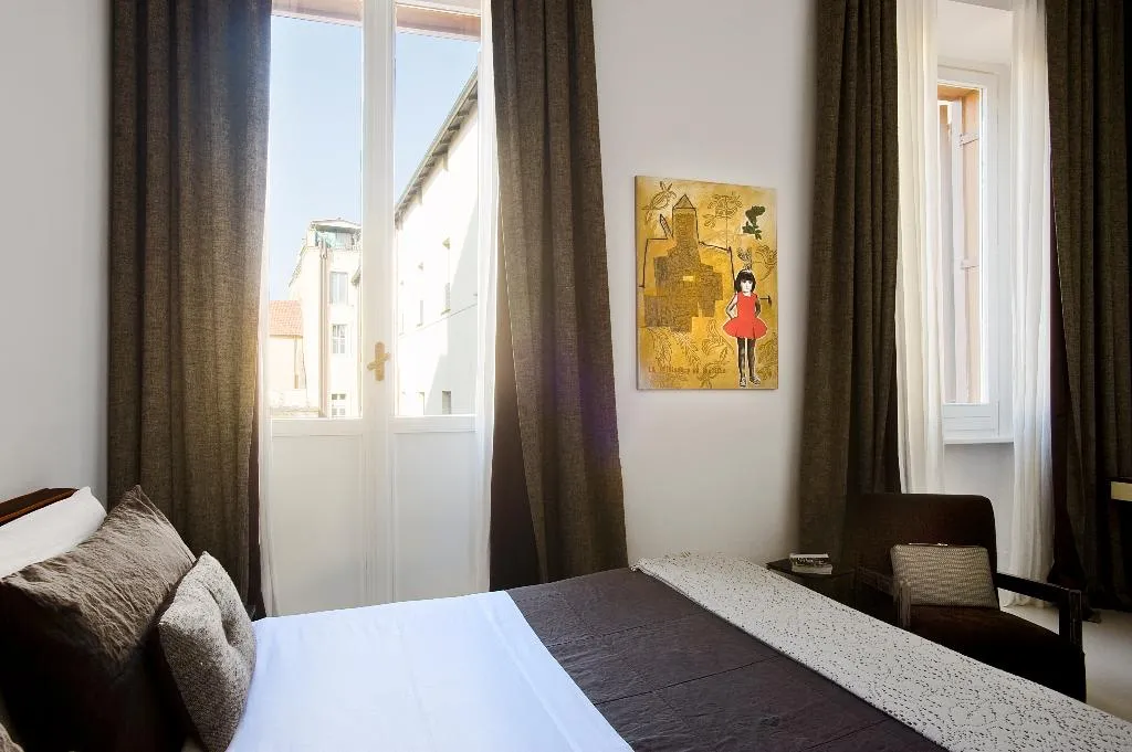 Room, Piazza Di Spagna 9, Rome