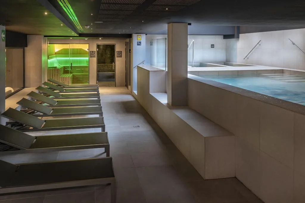 Sports and Entertainment, Caprici Beach Hotel & Spa, Costa Brava