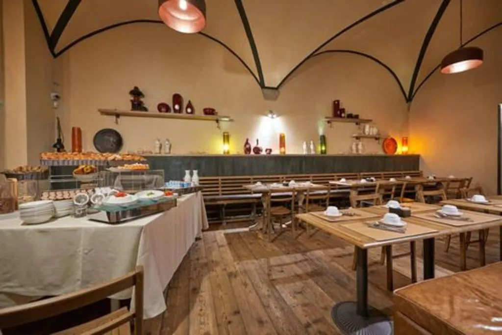 Restaurant, B&B Le Stanze Del Duomo, Florence