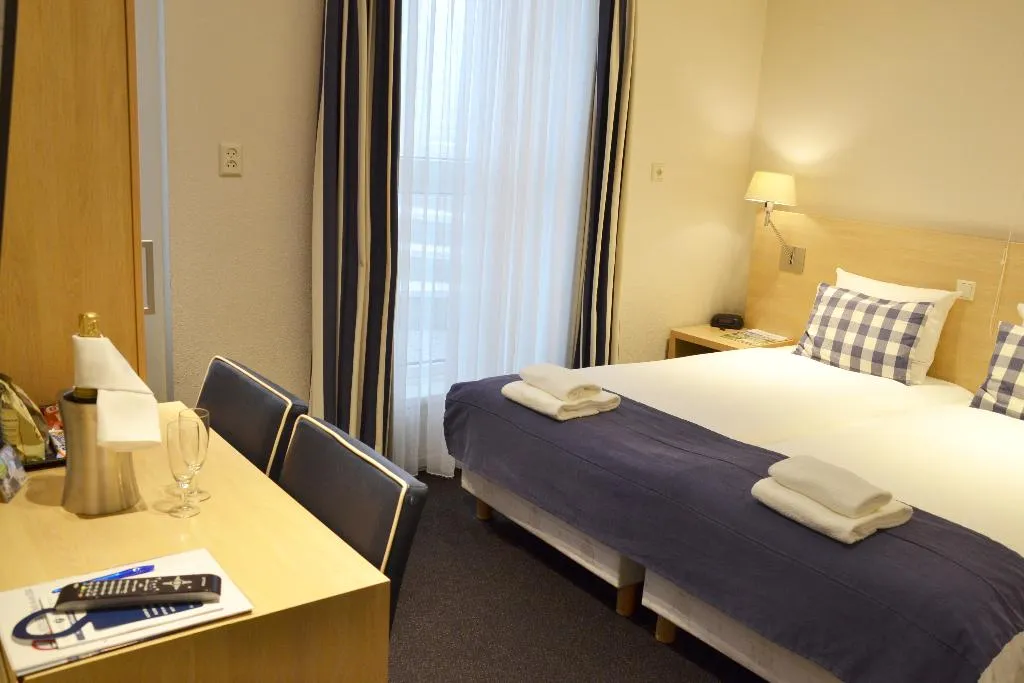 DOUBLE WITH BALCONY Room, Fletcher Badhotel Egmond aan Zee, Amsterdam