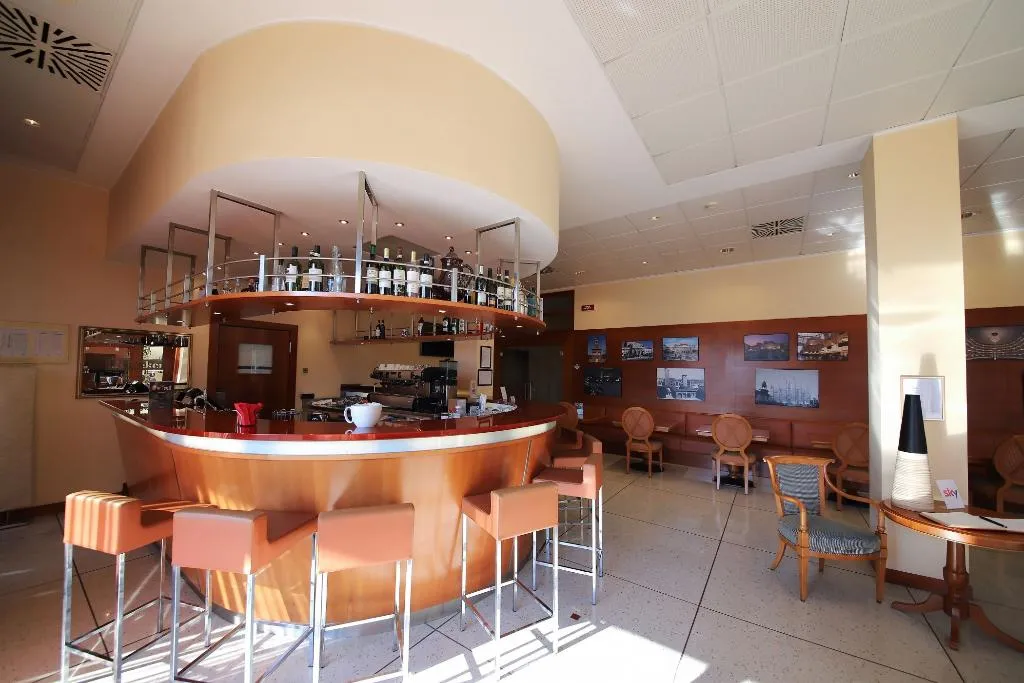 Bar, Monica Hotel Fiera, Milan