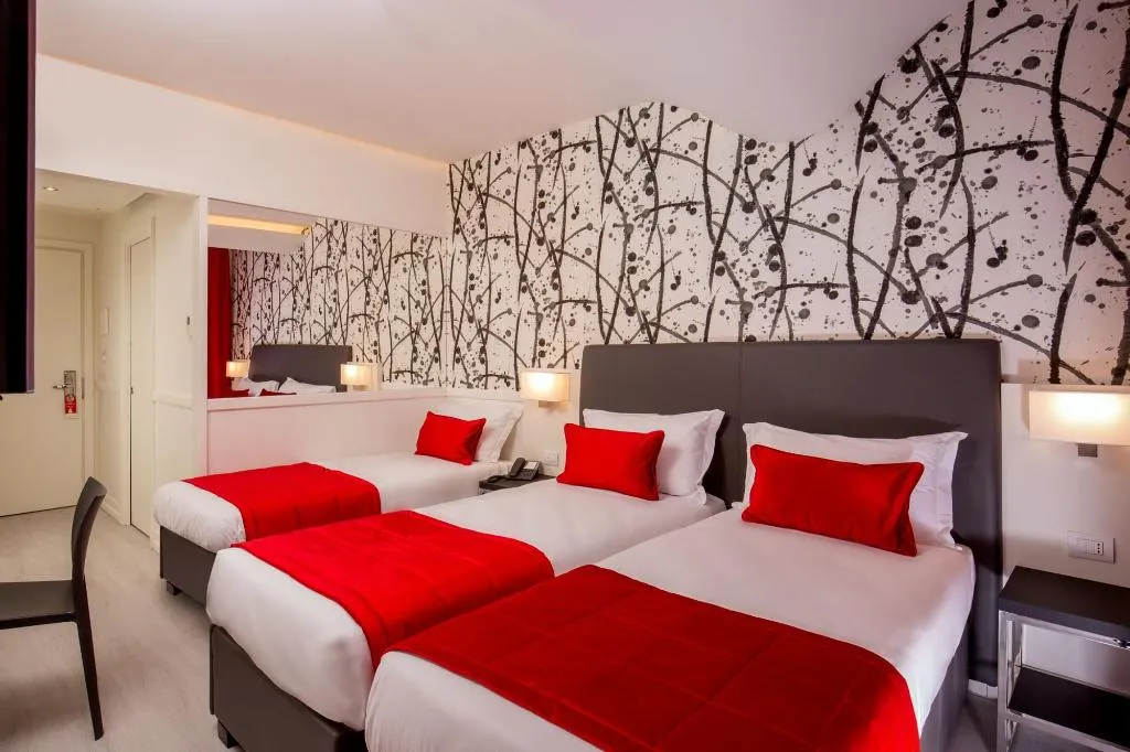 TRIPLE STANDARD Room, American Palace Eur, Rome