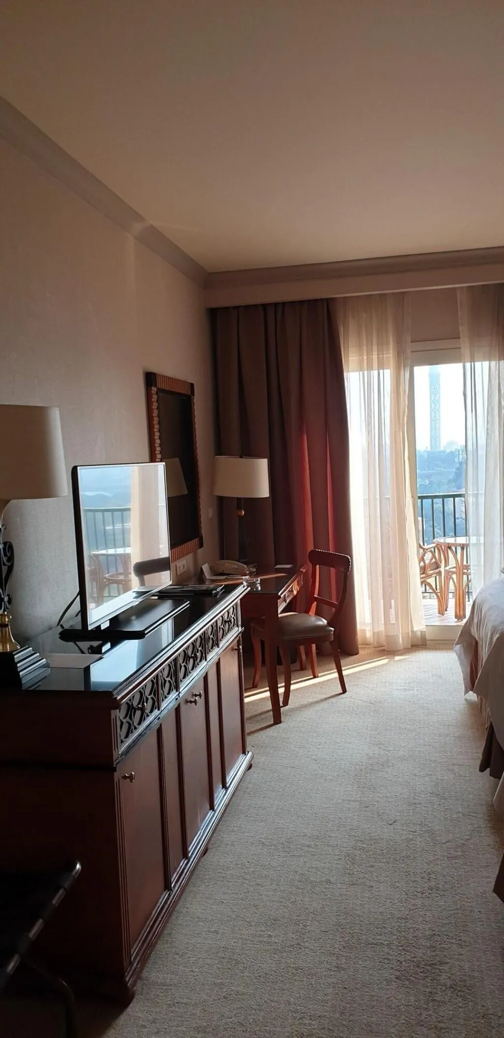QUADRUPLE EXECUTIVE 2 DOUBLE BEDS Room, Cairo Marriott hotel & Omar Khayyam Casino, Cairo