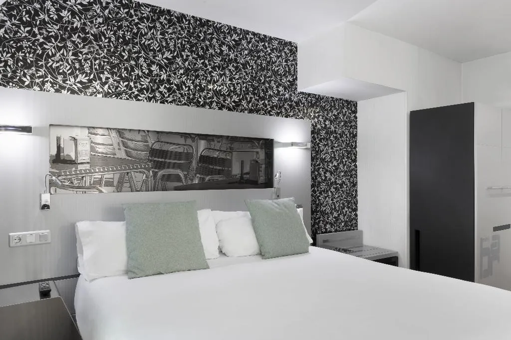 Room DELUXE WITH TERRACE Room, Petit Palace Plaza Mayor, Madrid