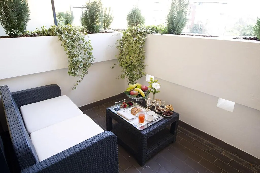 General view, Art Hotel Navigli, Milan