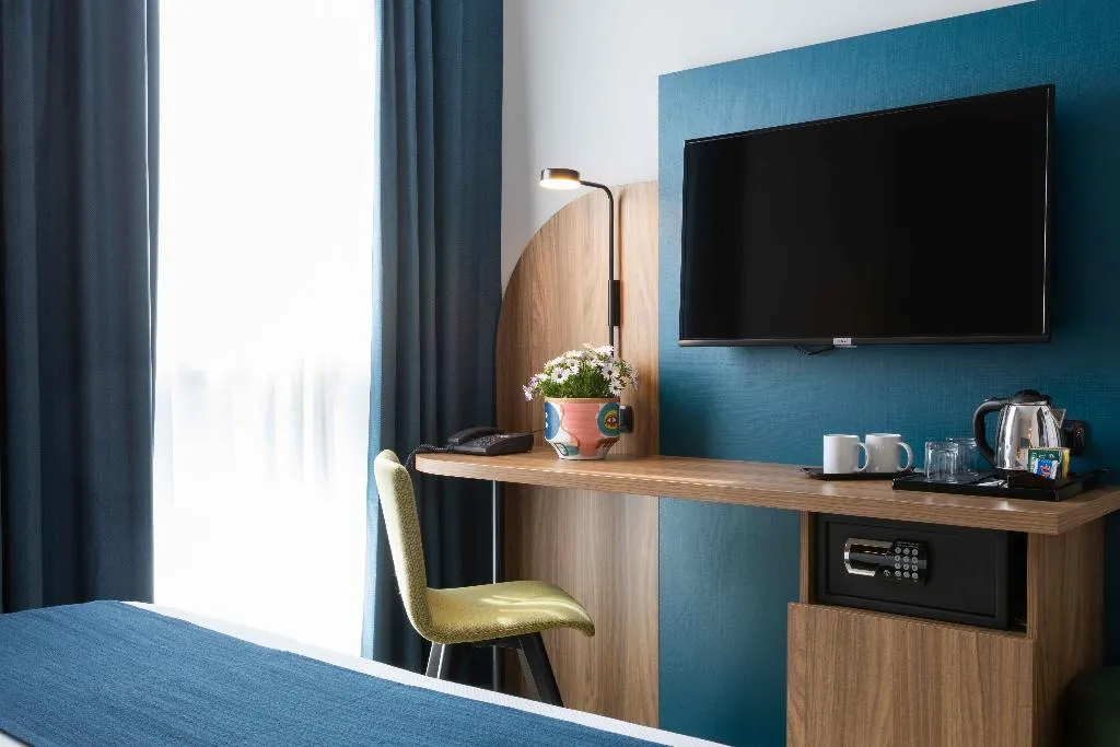 DOUBLE SUPERIOR Room, Belstay Milano Linate, Milan