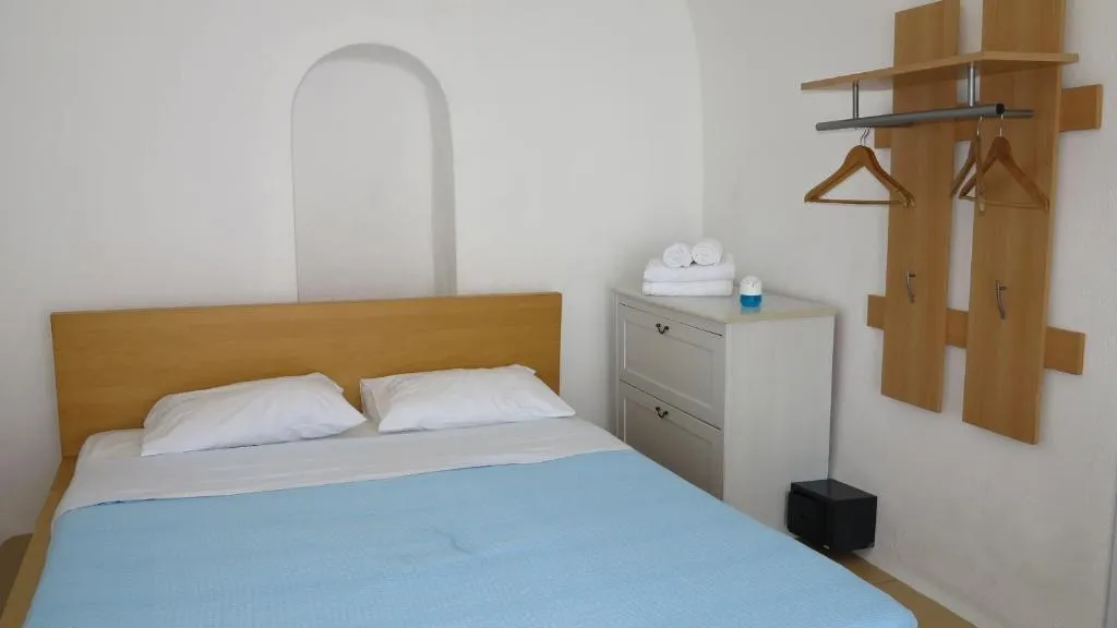 DOUBLE ECONOMY Room, Finesse Suites, Santorini