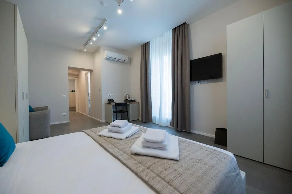 QUADRUPLE STANDARD Room, Imperium Suite Trevi, Rome