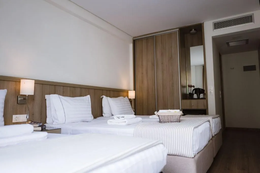 TRIPLE STANDARD Room, Piraeus Port Hotel, Athens