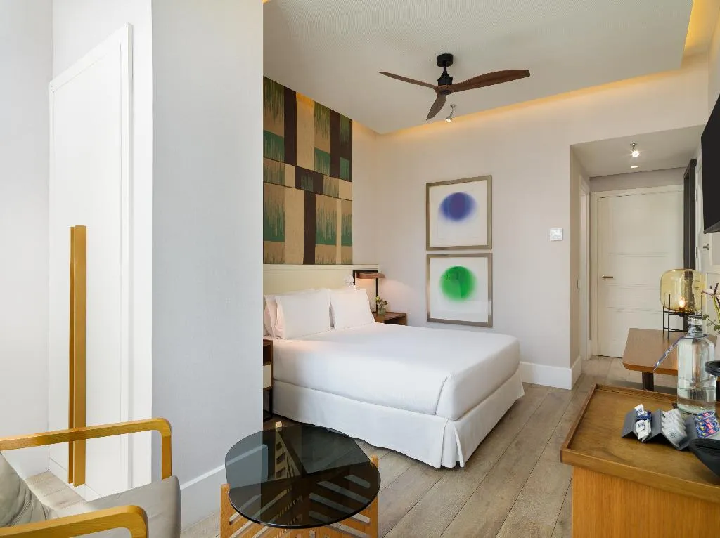 Room, H10 Cubik, Barcelona