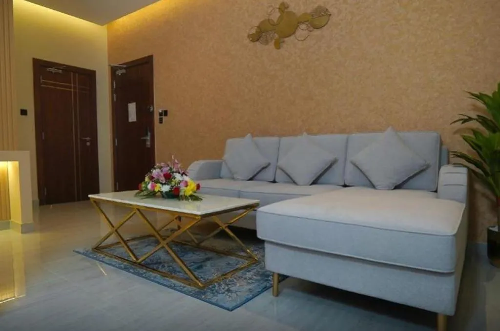 SUITE DELUXE SEA VIEW Room, Concorde Creek View Hotel, Dubai