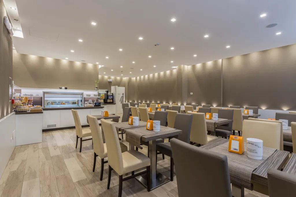 Restaurant, Mistral, Milan