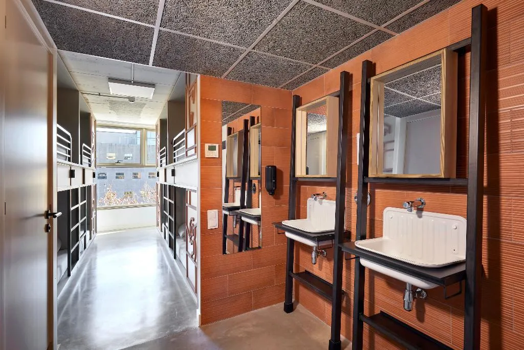 Room CAPACITY 5 Room, Unite Hostel Barcelona, Barcelona