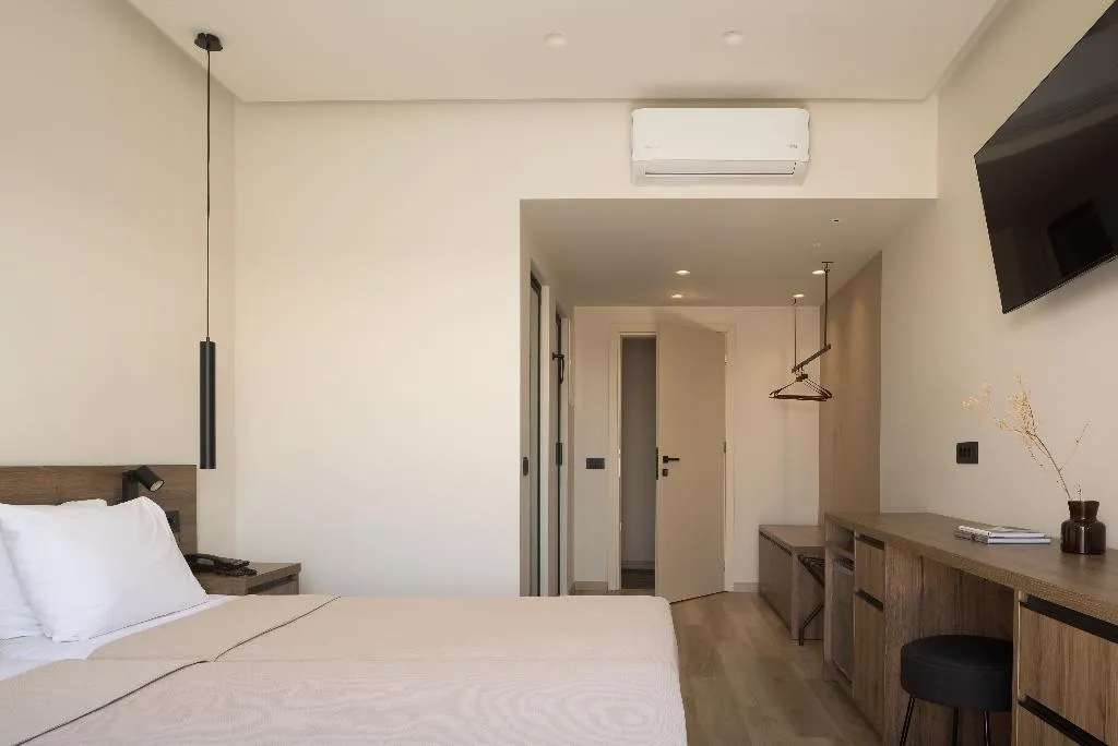 Double or Twin SUPERIOR WITH AIR CONDITIONING Room, Sergios Hotel, Crete