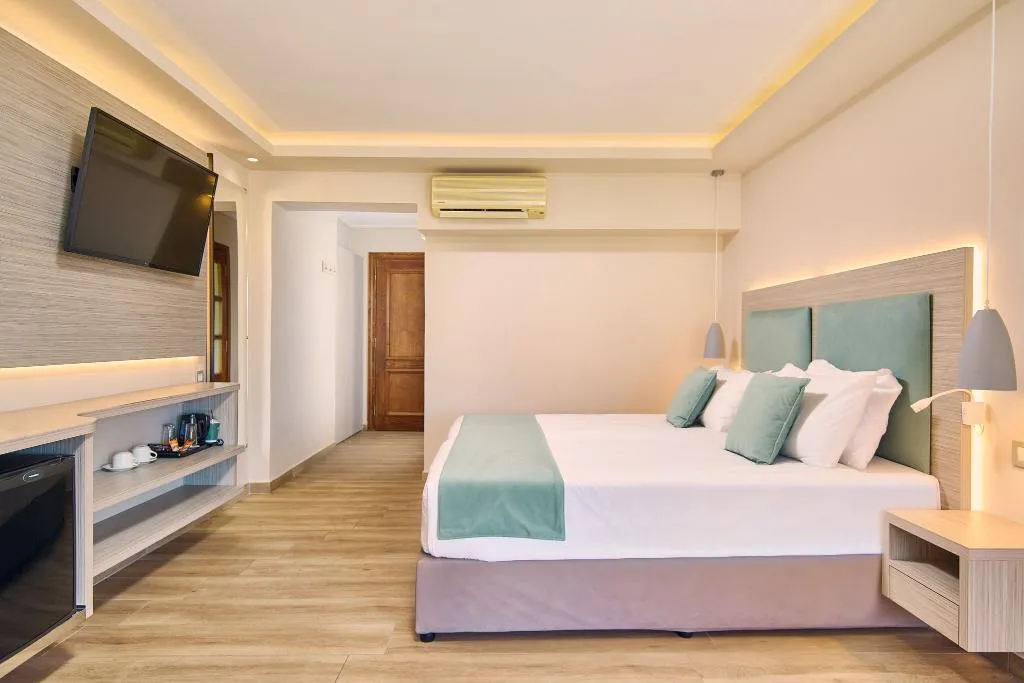FAMILY ROOM POOL VIEW Room, Tsilivi Beach, Zante