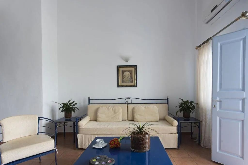 Room, Kastro Suites, Santorini