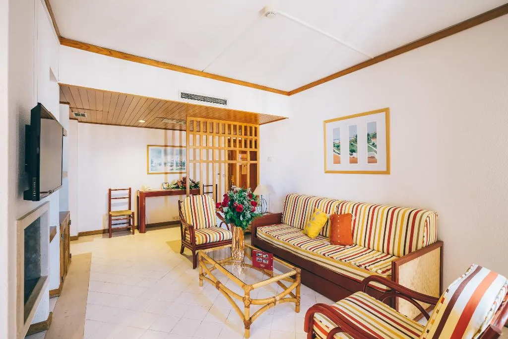 Room, Muthu Oura Praia Hotel, Algarve