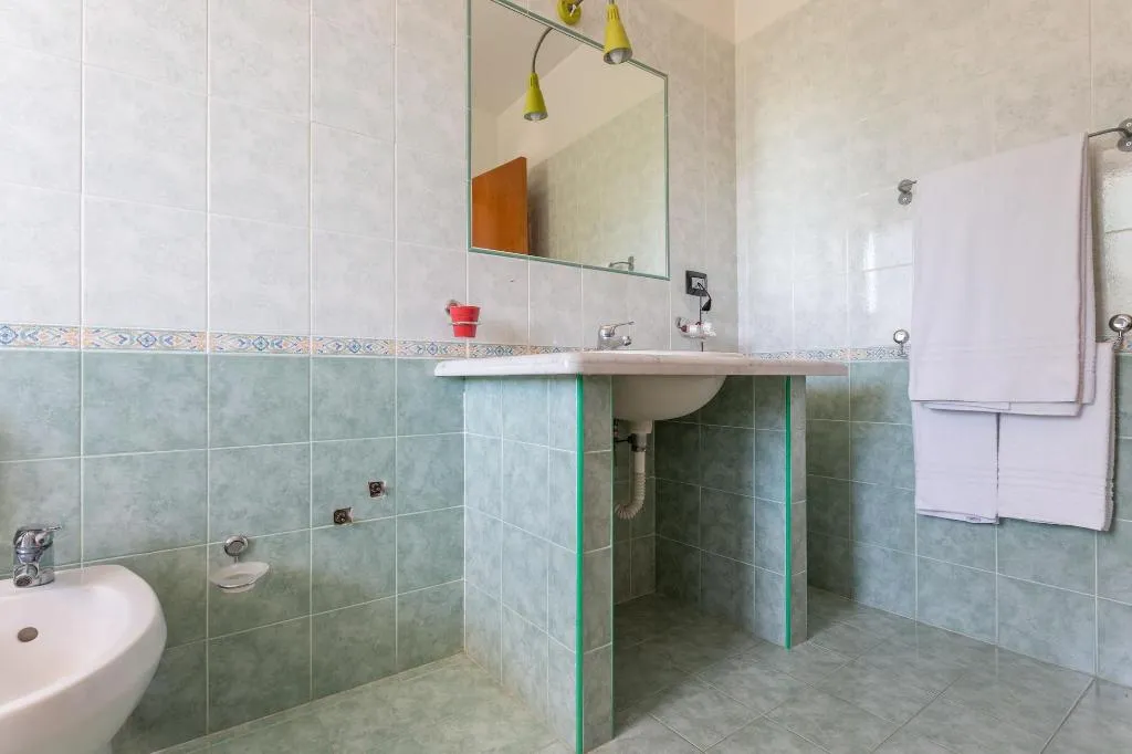 Room, Hotel Plaza, Naples