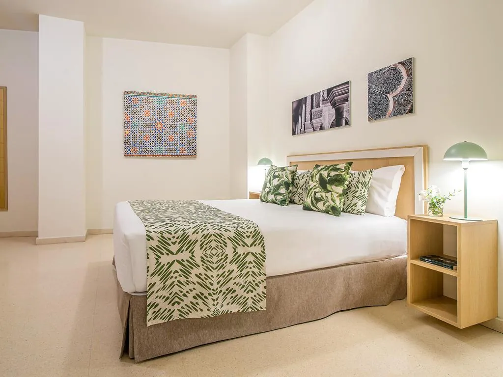STUDIO CAPACITY 2 Room, Pierre & Vacances Sevilla, Seville