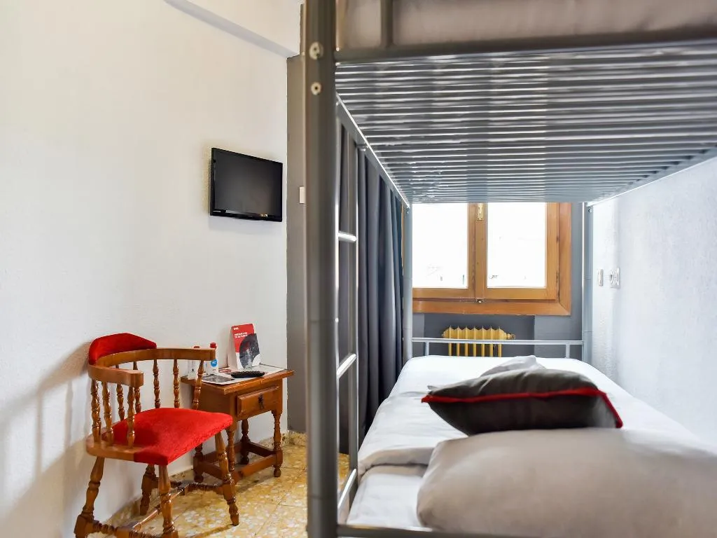TWIN STANDARD Room, Hostal Carabanchel, Madrid