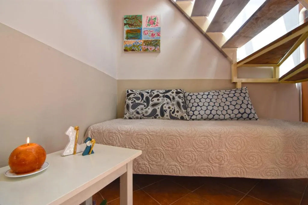 APARTMENT SEA VIEW WITH TERRACE Room, Case Così Apartments Napoli, Naples