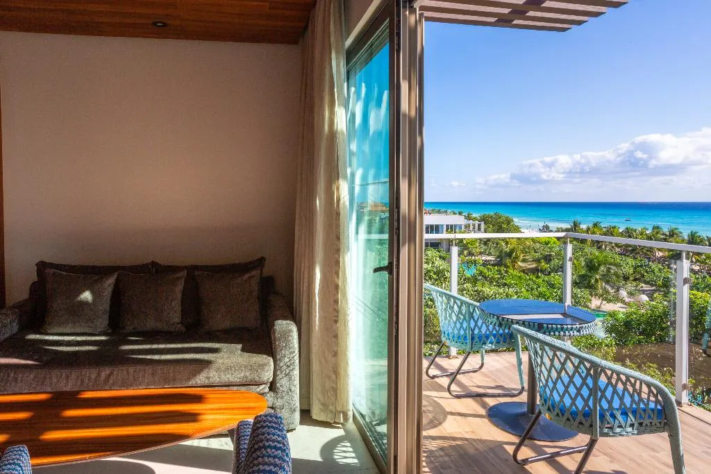SUITE OCEAN FRONT Room, Sandos Playacar All Inclusive, Cancun Area
