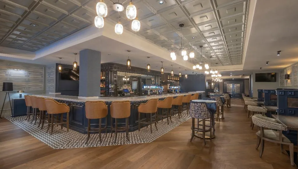 Bar, Bracken Court Hotel, Dublin