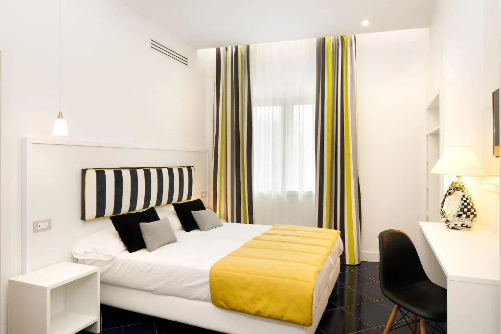 TWIN STANDARD Room, Hotel Nice, Naples