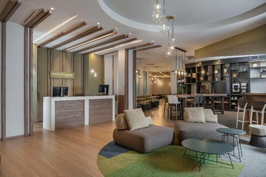 Lobby, Hilton Garden Inn Padova City Centre, Venice