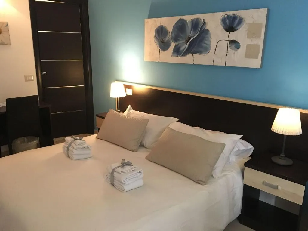 Room, Il Girasole Capo d'Orlando, Olbia