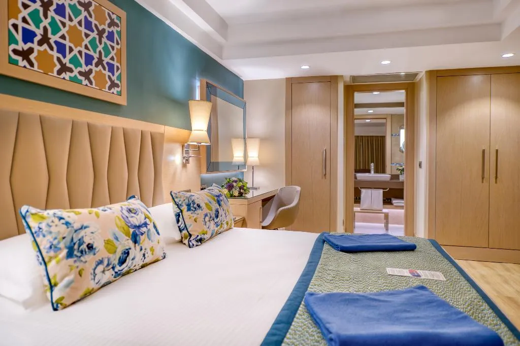 DOUBLE POOL VIEW Room, Megasaray Club Belek, Antalya