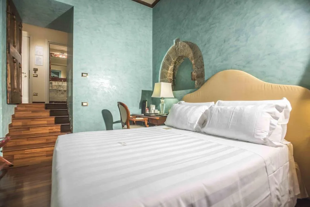 DOUBLE DELUXE WITH JACUZZI Room, Golden Tower Hotel & Spa, Florence