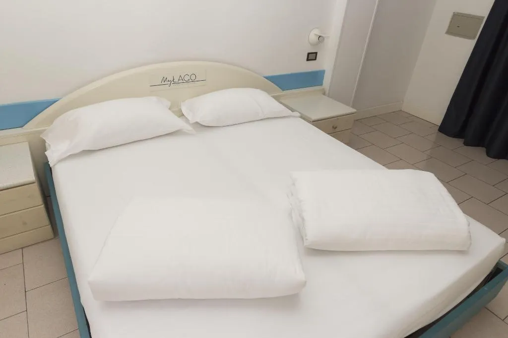 Room, MyLAGO Garda Active Hotel, Milan