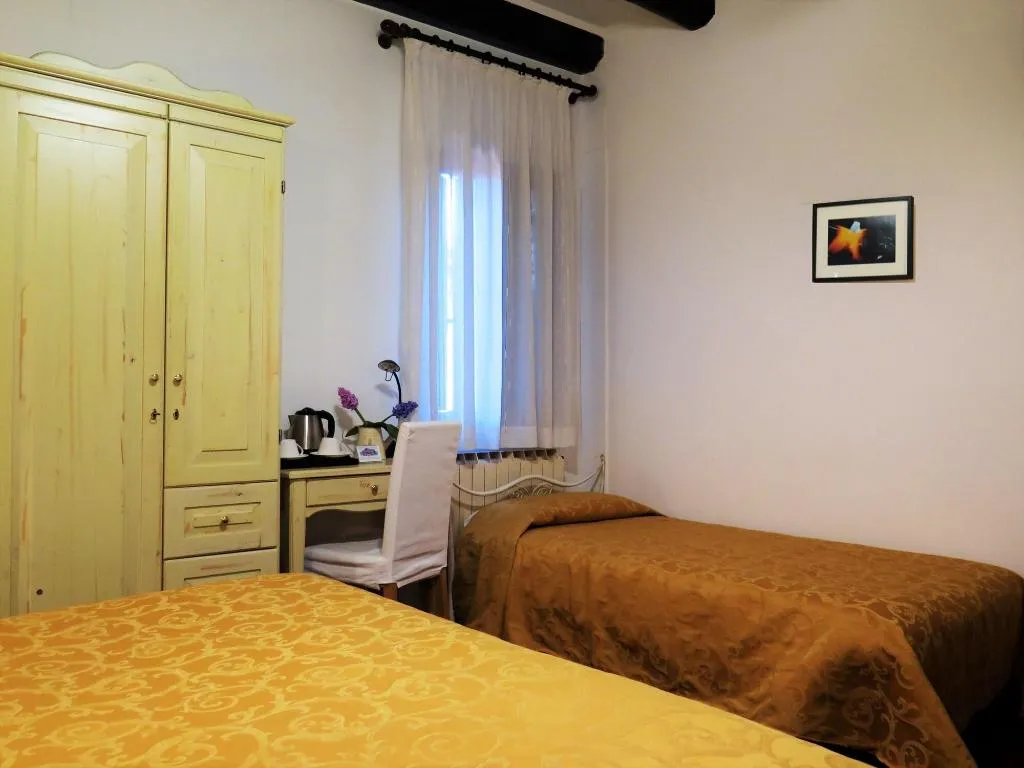 Room, Hotel Al Soffiador, Venice