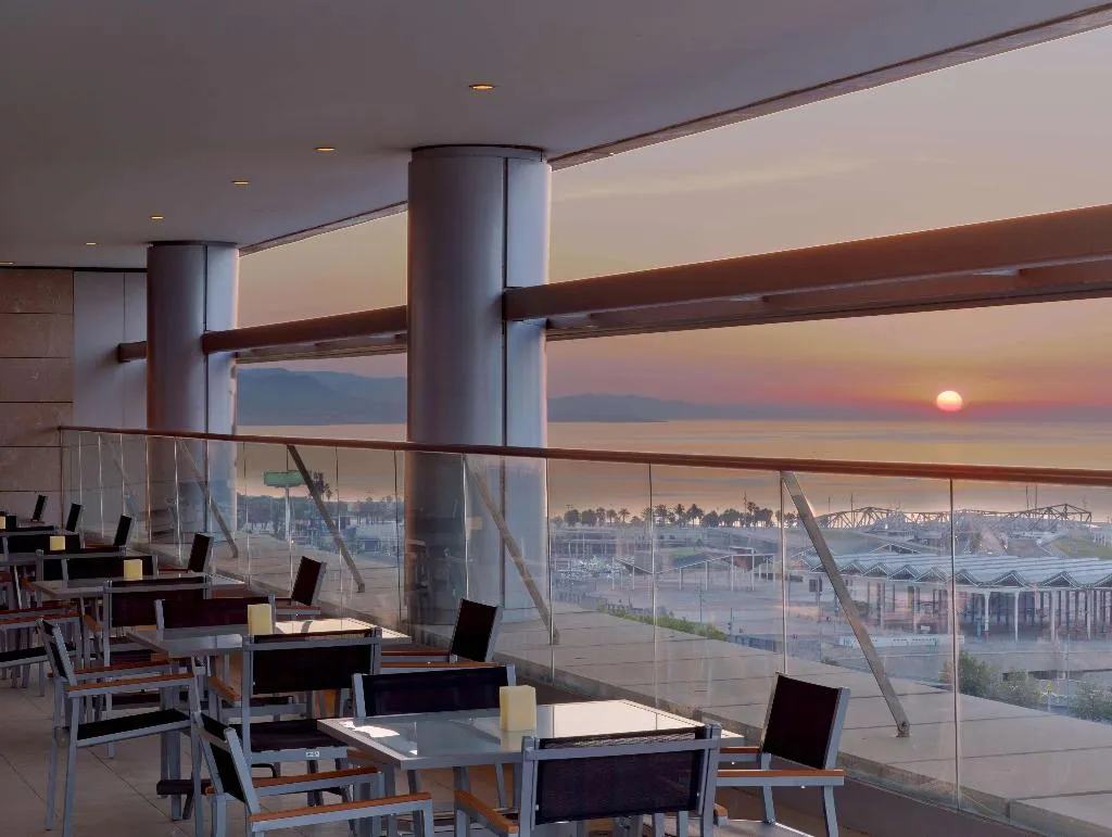 Bar, Hilton Diagonal Mar Barcelona, Barcelona