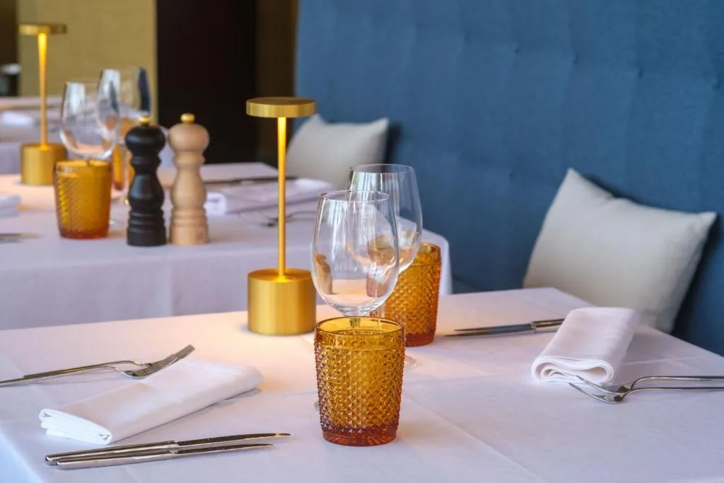 Restaurant, Malibu Foz – La Maison Younan, Porto