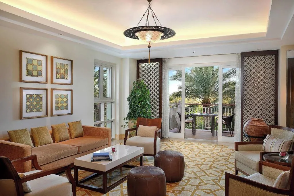 SUITE CLUB Room, The Ritz-Carlton, Dubai, Dubai