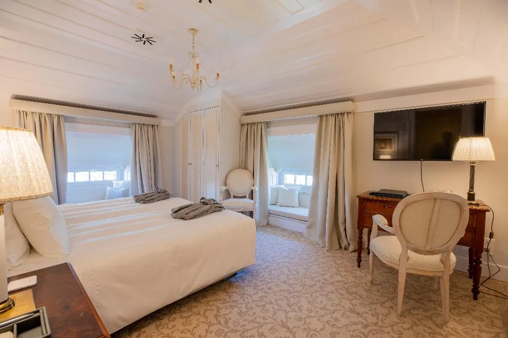 DOUBLE CLASSIC Room, Estoril Vintage Hotel, Lisbon