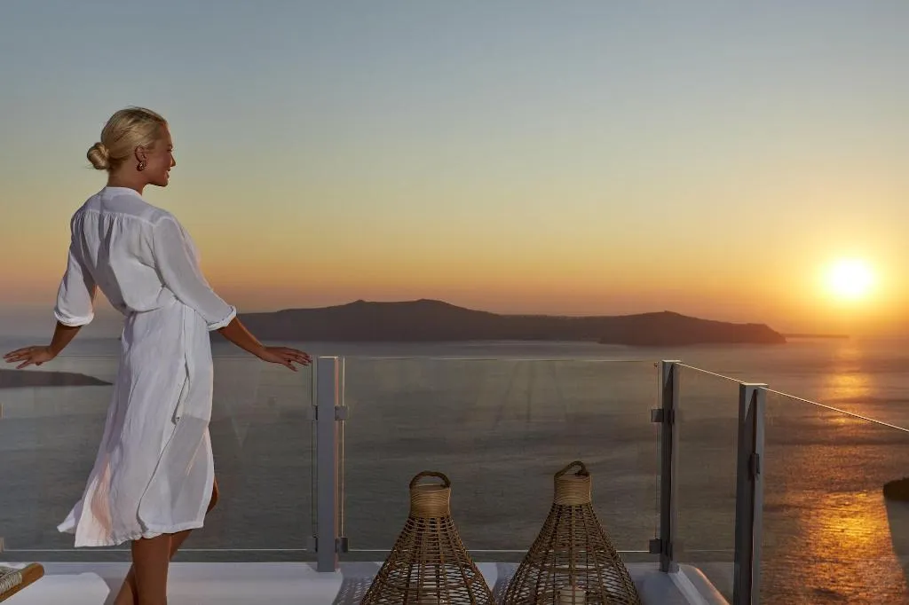 Room, You And Me Suites, Santorini
