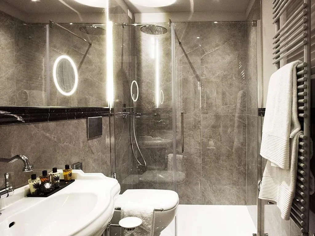 Room, The Frame Hotel, Florence
