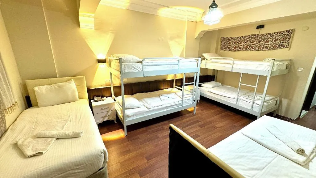 Room, Ephesus Centrum, Izmir